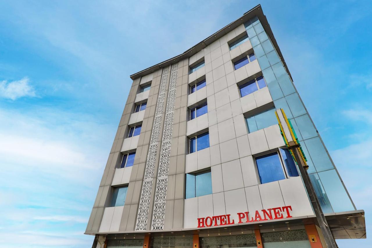 Hotel Planet Vadodara Exterior foto