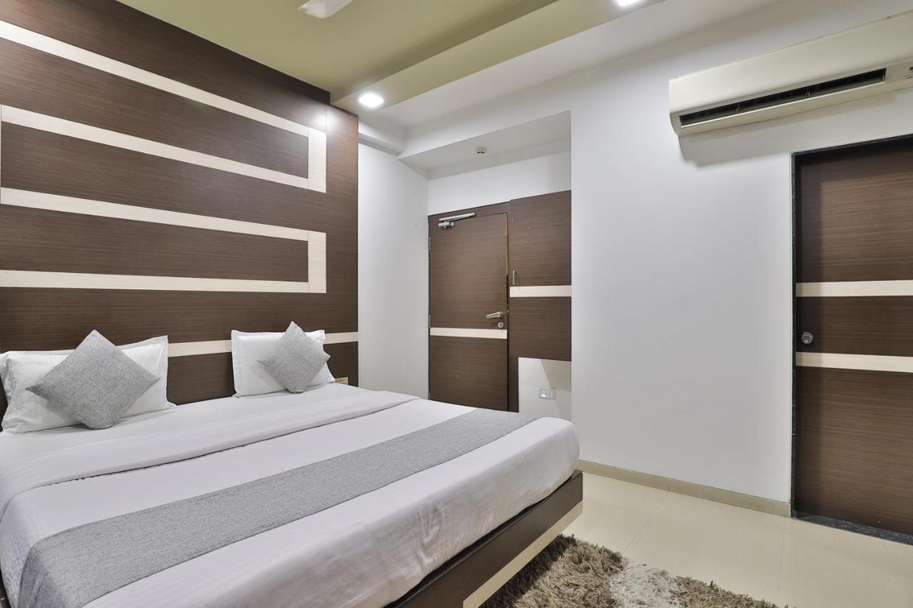 Hotel Planet Vadodara Exterior foto