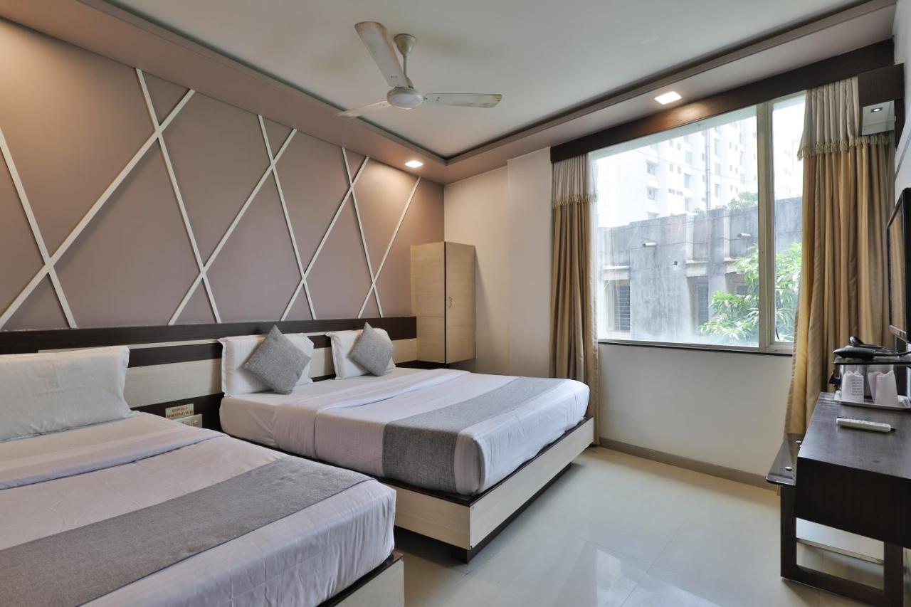 Hotel Planet Vadodara Exterior foto